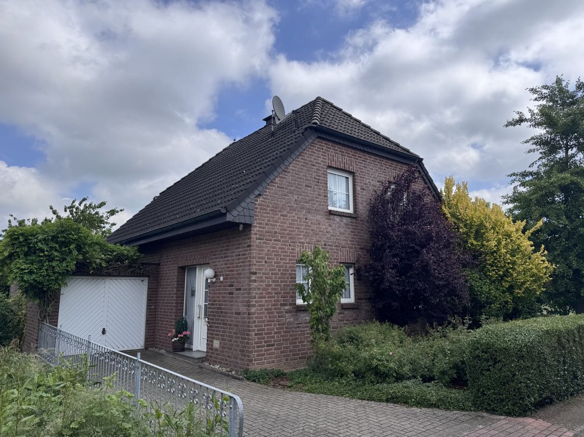 Jetzt neu: Haus zur Miete in Rees
