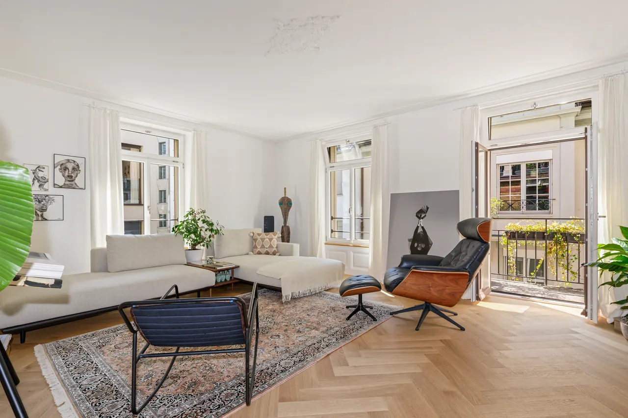 Helles Wohnzimmer 