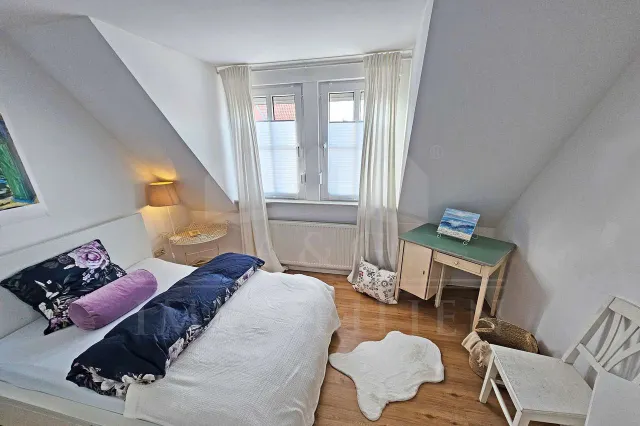 Schlafzimmer DG