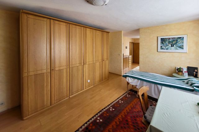Zimmer 1 OG