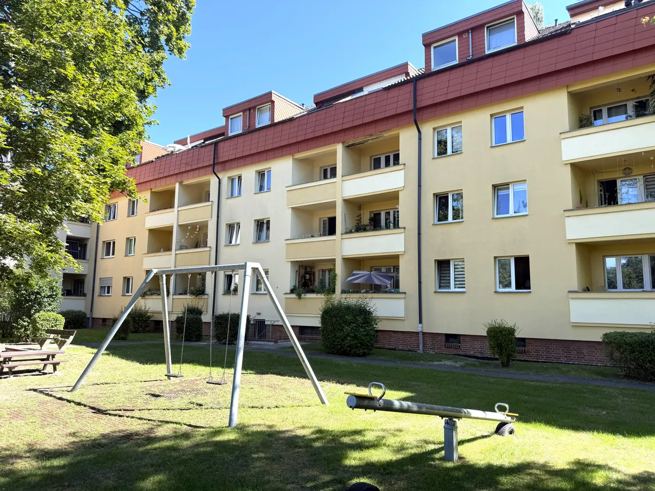 Mehrfamilienhaus