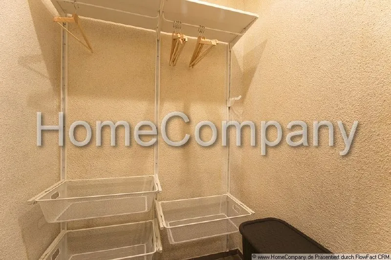 Kleiderschrank