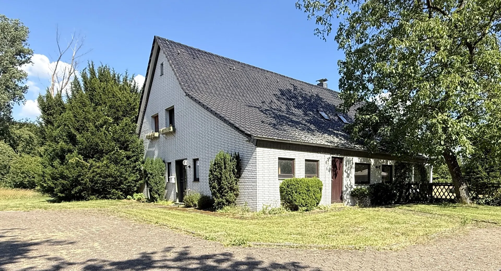 Landhaus auf 4,1 ha zu verkaufen