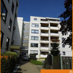 Frühstück auf dem eigenen Balkon eines gepflegten MF-Hauses in Mariaweiler.