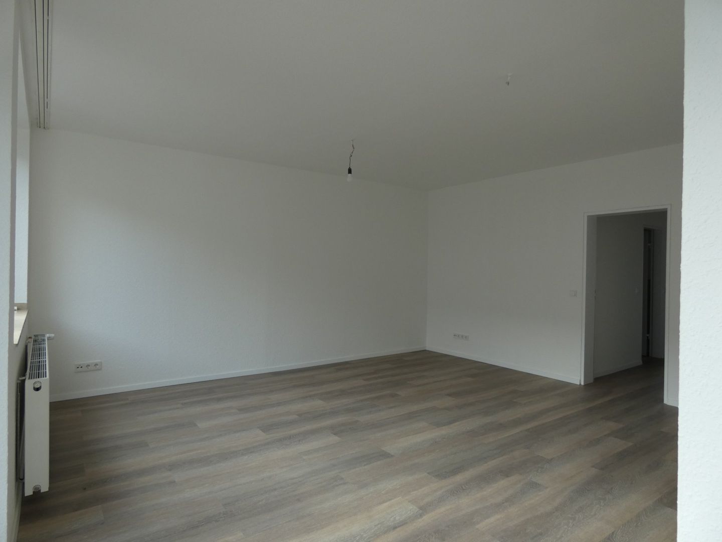 2 Zimmer mit kleinem Balkon in bester Lage von Pempelfort - Foto 1