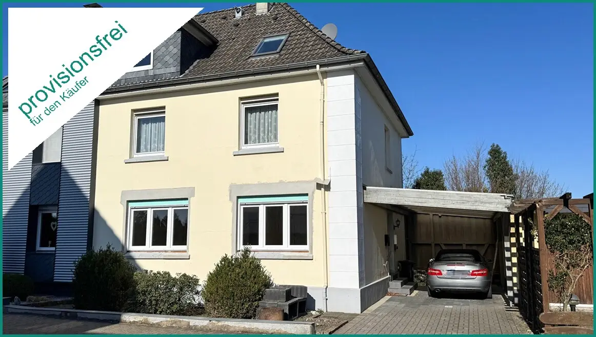 Hausansicht von der Straße