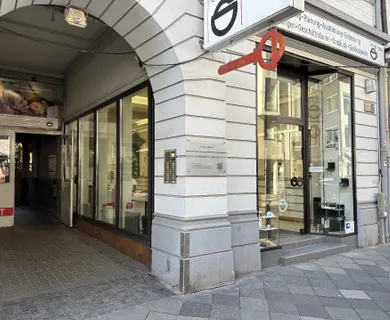 Düsseldorf-Carlstadt: Ladenlokal in gehobener Lage – Provisionsfrei für Mieter!