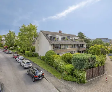 Seltenheit: 3-Zimmer-Gartenwohnung mit zwei Bädern und Garage in Ratingen-Mitte