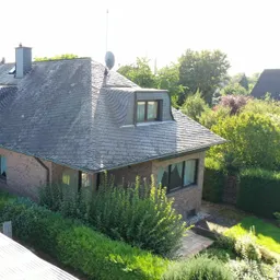 Großzügiges Anwesen mit vielen Extras……