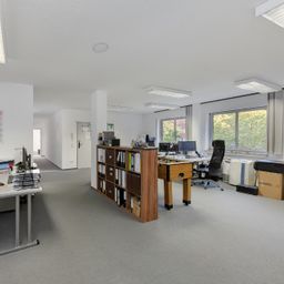Modernes Arbeiten in zentraler Lage: Vermietete Gewerbefläche mit Büros und Sozialräumen in Milspe!