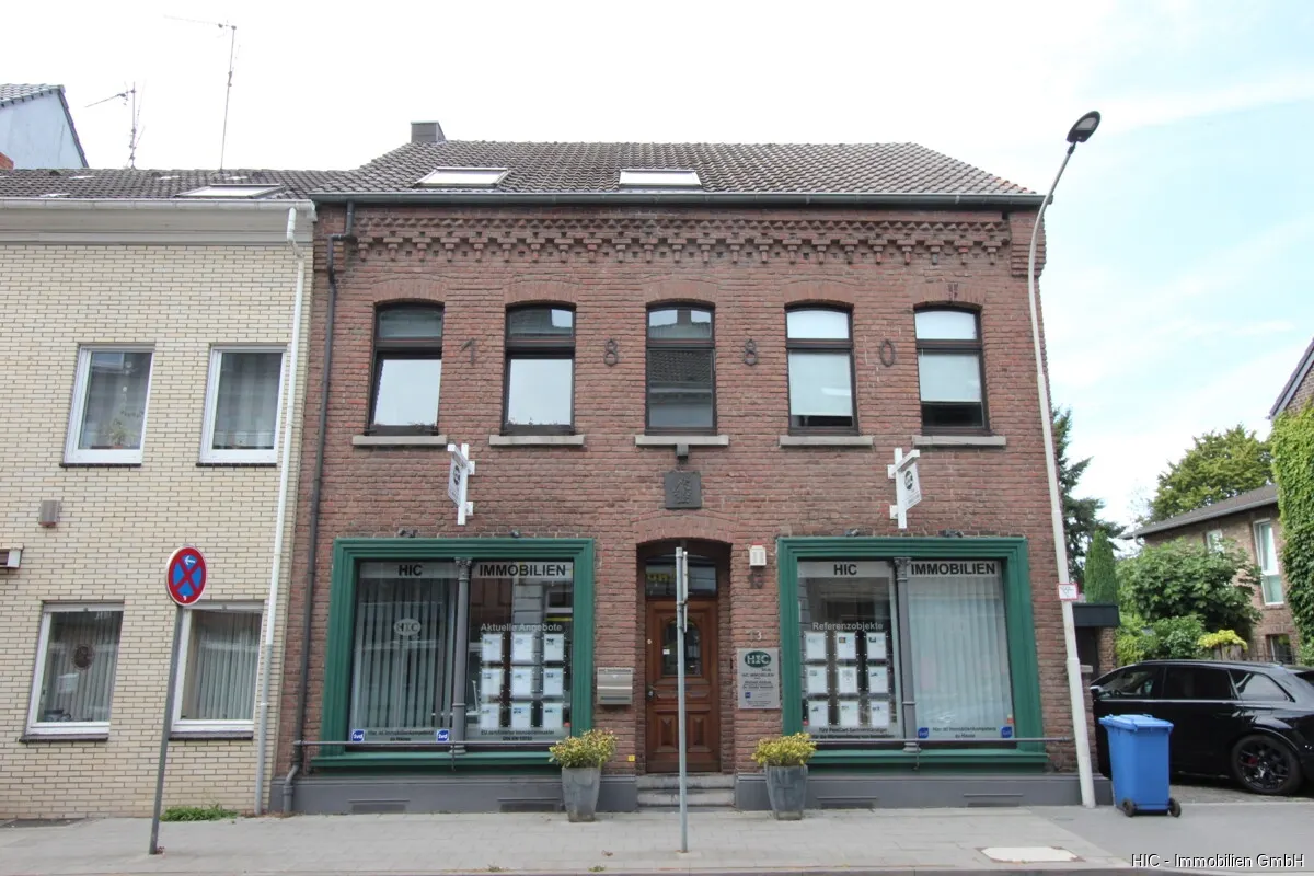 Straßenansicht
