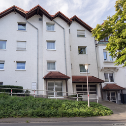 Großzügige Innenstadtwohnung mit Dachterrasse, Aufzug, Keller und Tiefgaragenstellplatz