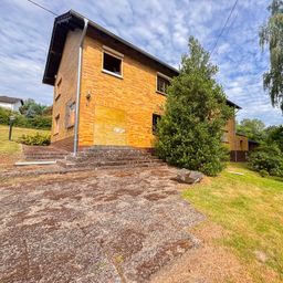 Sanierungsobjekt mit viel Potenzial – Ein-/Zweifamilienhaus in ruhiger Lage von Windeck!