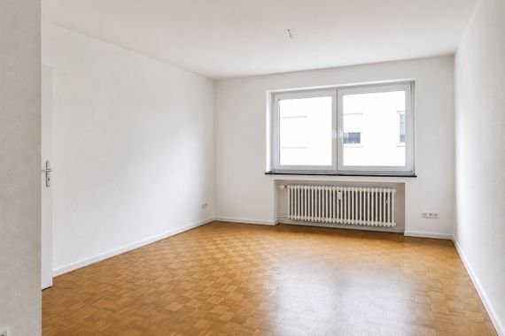 MODERNE 3-ZIMMERWOHNUNG MIT BALKON IM KREFELDER ZENTRUM ZU MIETEN!