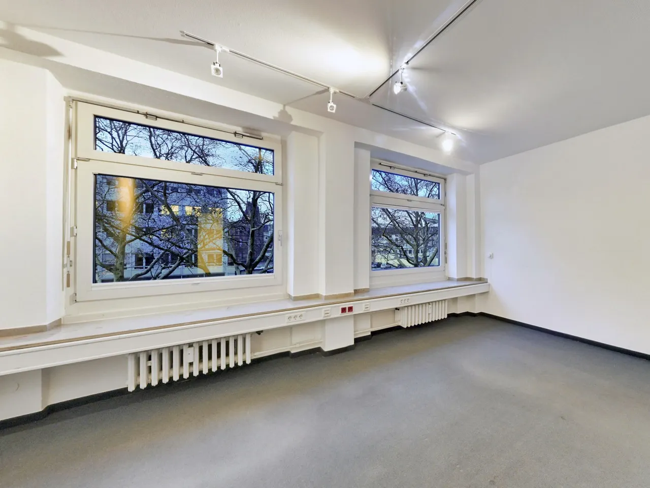 Doppelbüro