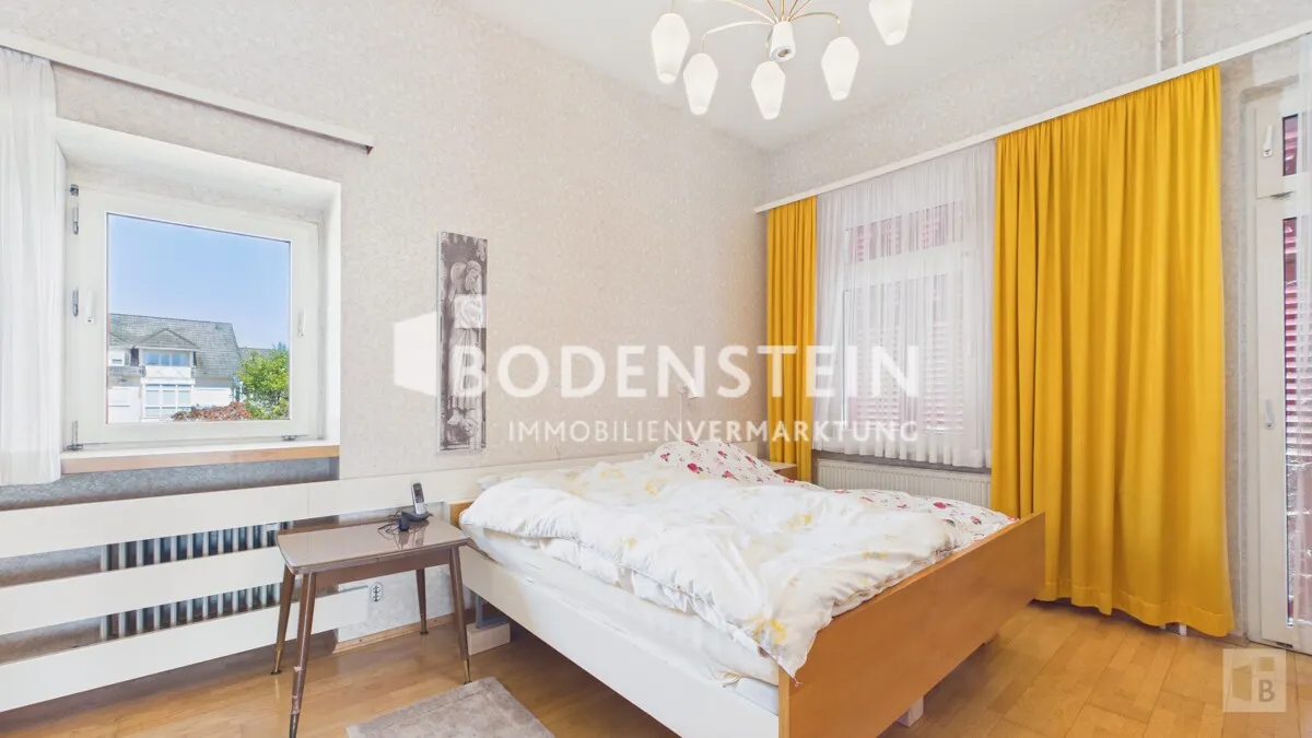 Schlafzimmer 1