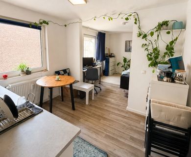 Gepflegte 1-Zimmer-Wohnung in attraktiver Lage von Köln-Deutz - Photo 1