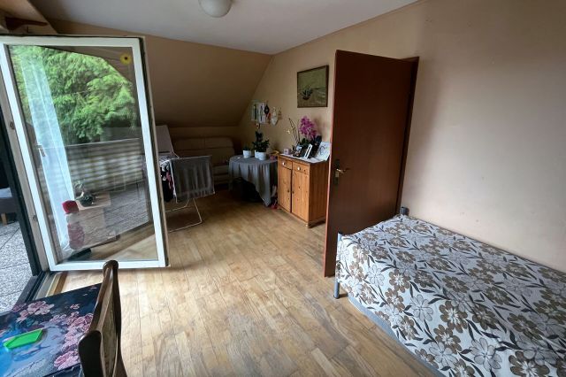 Schlafzimmer-2 (DG)