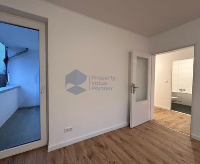 Vollständig sanierte 2-Zimmer-Wohnung im 3. Obergeschoss mit West-Loggia