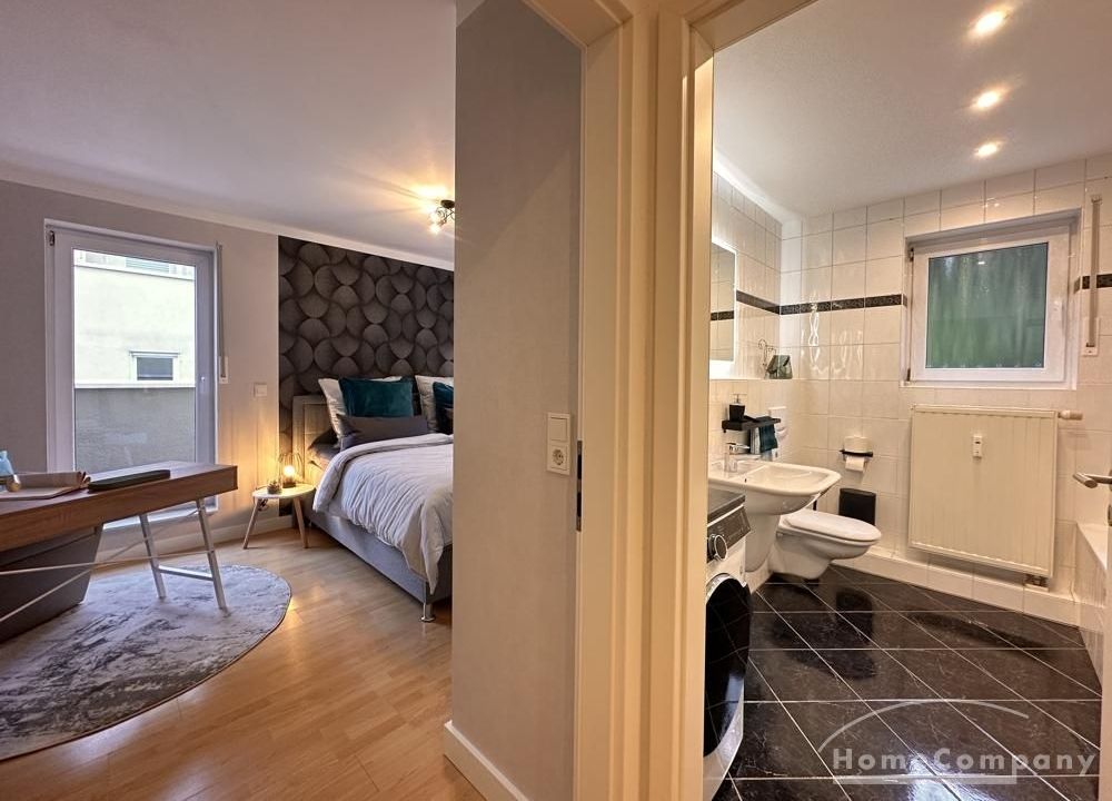 Schlafzimmer und Tageslichtbad