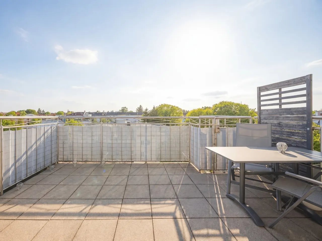 Sonnige Dachterrasse