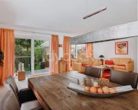 Helles Wohnzimmer
