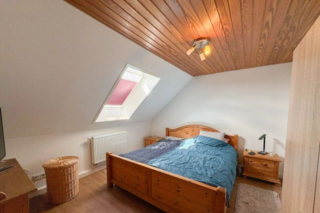 Schlafzimmer DG Rechts