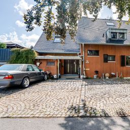 Wohnen mit Weitblick ins Grüne auf einem ca. 8.400 m² großen Grundstück