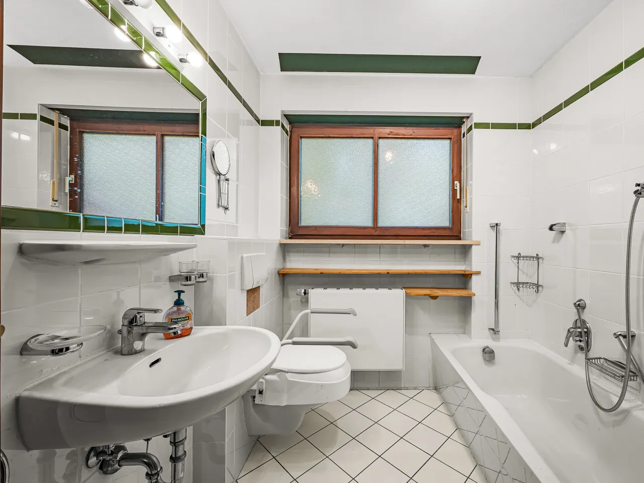 Badezimmer im Erdgeschoss