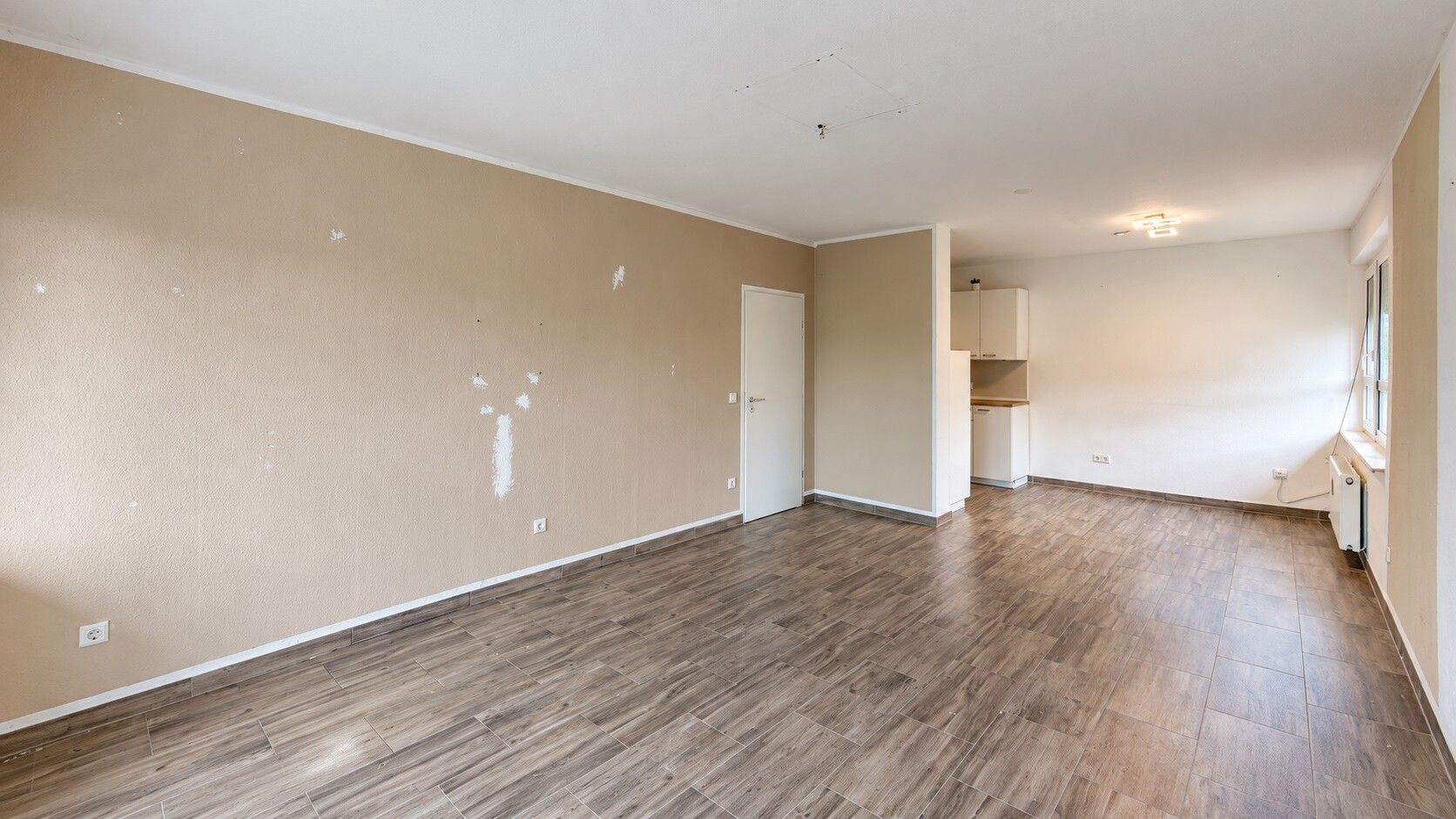 HELLE 3-ZIMMER-WOHNUNG MIT GROßEM SONNENBALKON IN KREFELD-FISCHELN ZU MIETEN! - Foto 1
