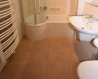 modernes Bad aus 2009