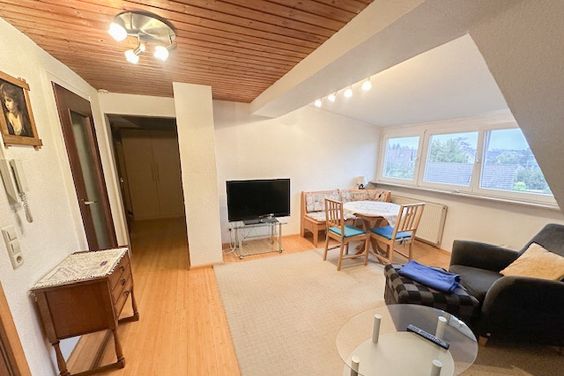 In Vorbereitung: Ideal für Wochenendheimfahrer: Angenehme möblierte Singlewohnung für 3-12 Monate in Bad Krozingen-Biengen