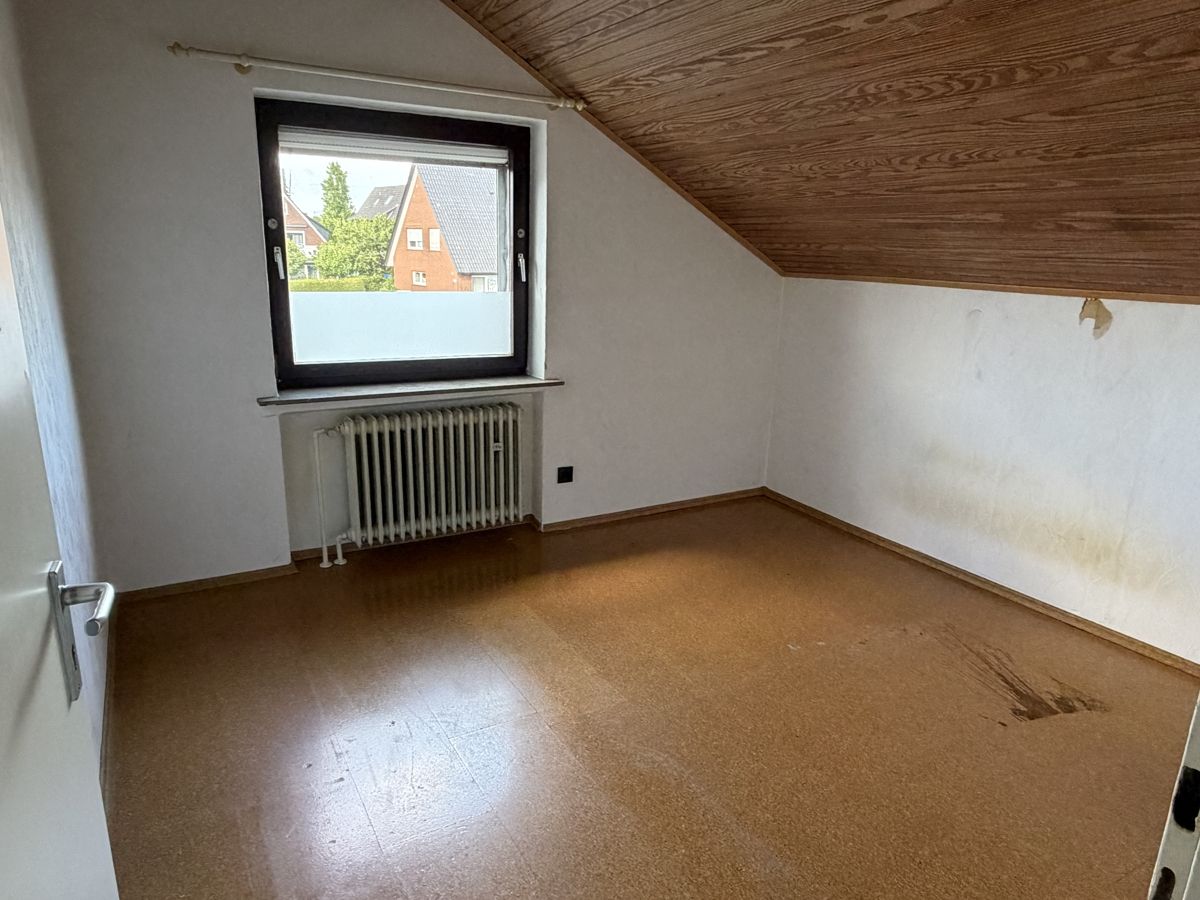 Schlafzimmer DG