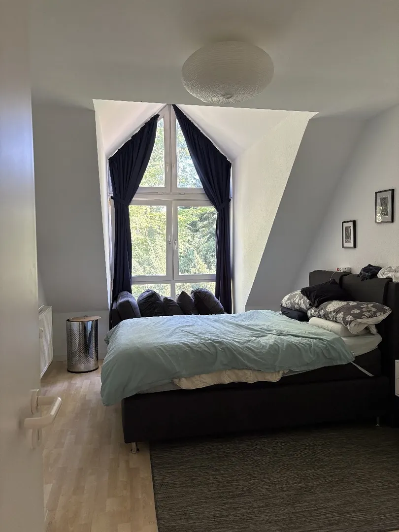 Ideal für junge Paare: große Maisonette-Wohnung mit Sonnenbalkon in Neuss Uedesheim. - Photo 2