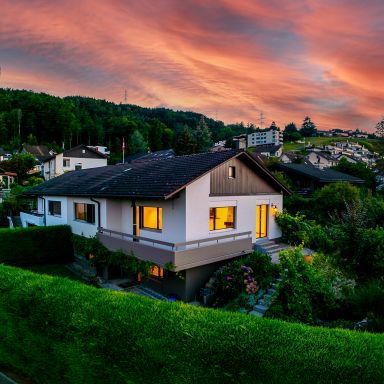 5 1/2 Zi-Doppeleinfamilienhaus mit grossem Garten