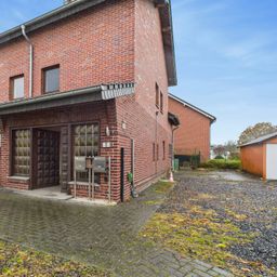 Wo Familie wachsen darf – charmantes Zweifamilienhaus mit viel Raum zum Leben.