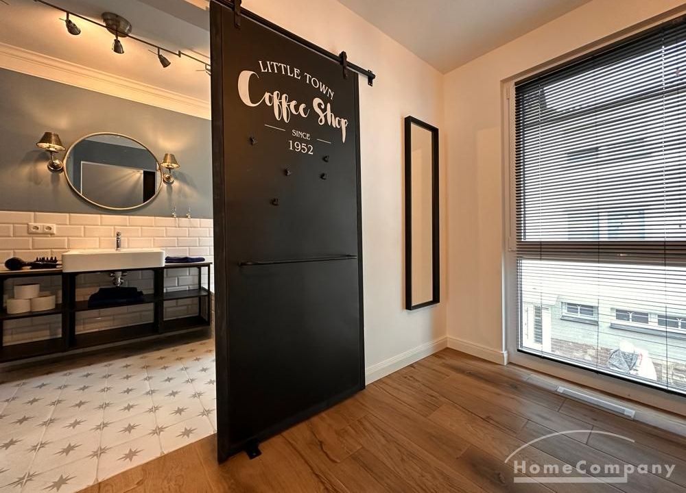 Schlafzimmer mit  Badezimmer