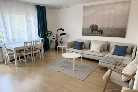 3-Zimmer-Wohnung mit Balkon, 3. OG.