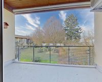 einer von zwei Balkonen