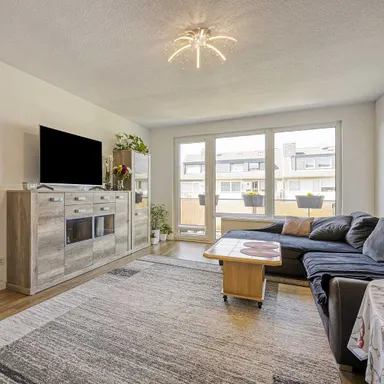 Helle 3-Zimmer-Wohnung mit Balkon und Stellplatz in Ratingen-Ost