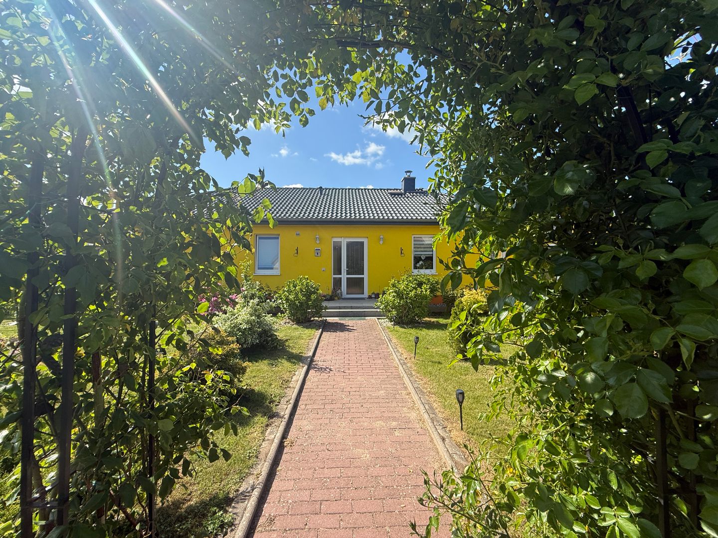 Idyllischer Bungalow mit gepflegtem Grundstück in Hanstorf