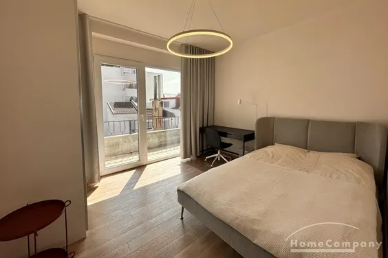 Helles WG-Zimmer mit Balkon in Alt-Saarbrücken