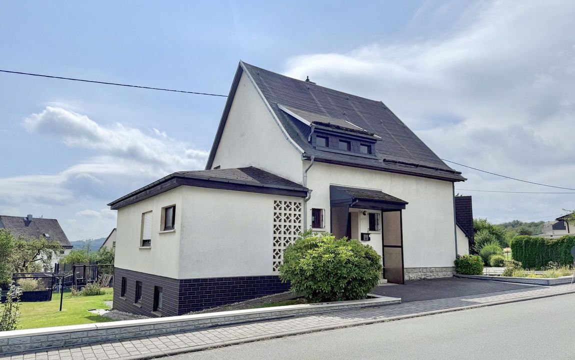 Einfamilienhaus mit viel Platz und Potenzial für die ganze Familie!