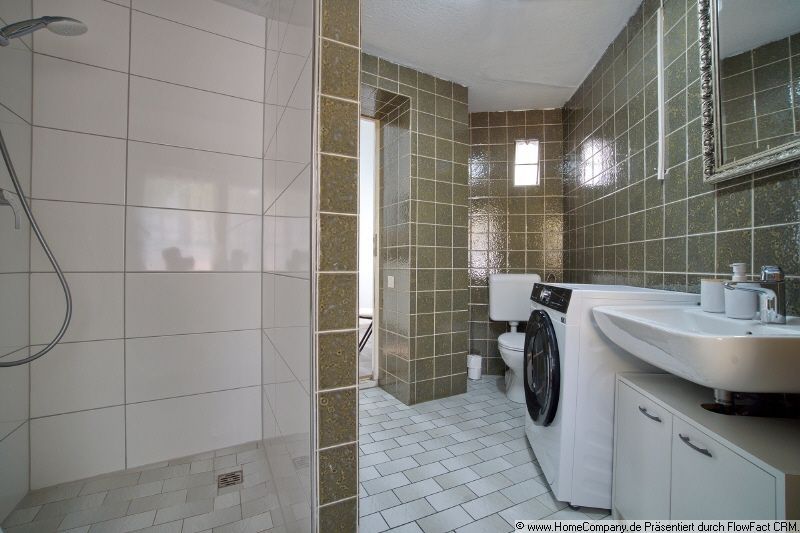 Badezimmeransicht1