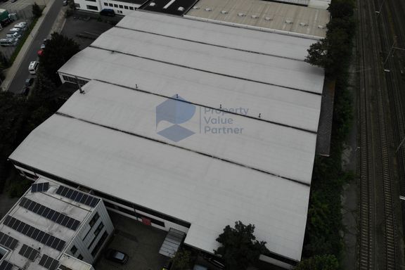 Vermietete Lagerhalle mit B&uuml;roanteil N&auml;he Messegel&auml;nde