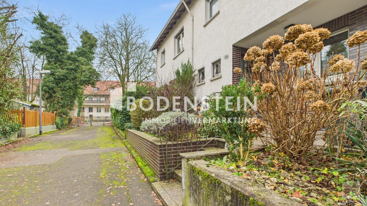 Außenansicht Blickrichtung Schönberger Straße