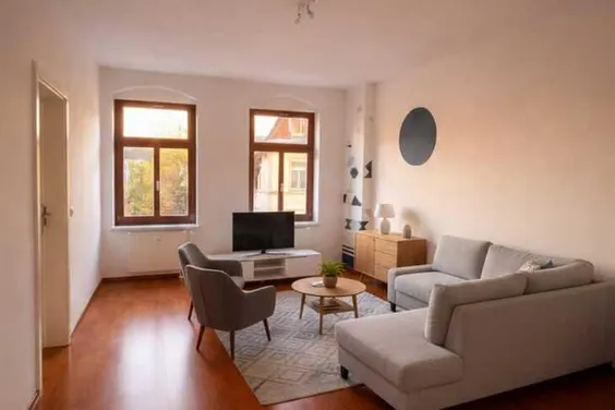27458 HomeCompany Dresden Möbliert/Furnished 2-Zimmer-Wohnung in Dresden-Pieschen mit Balkon max. 2 Personen