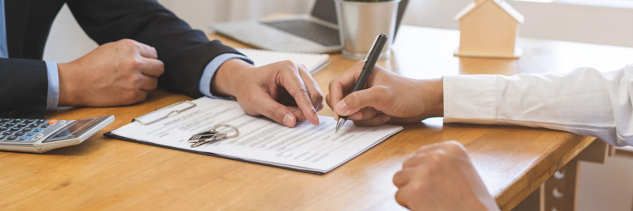 Persönliche Betreuung auf dem Weg zur erfolgreichen Immobilienvermittlung.