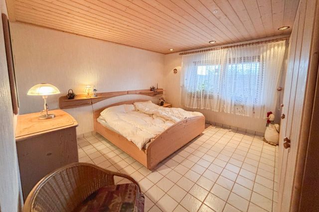 Schlafzimmer EG 