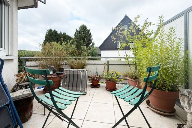 Balkon mit Markise